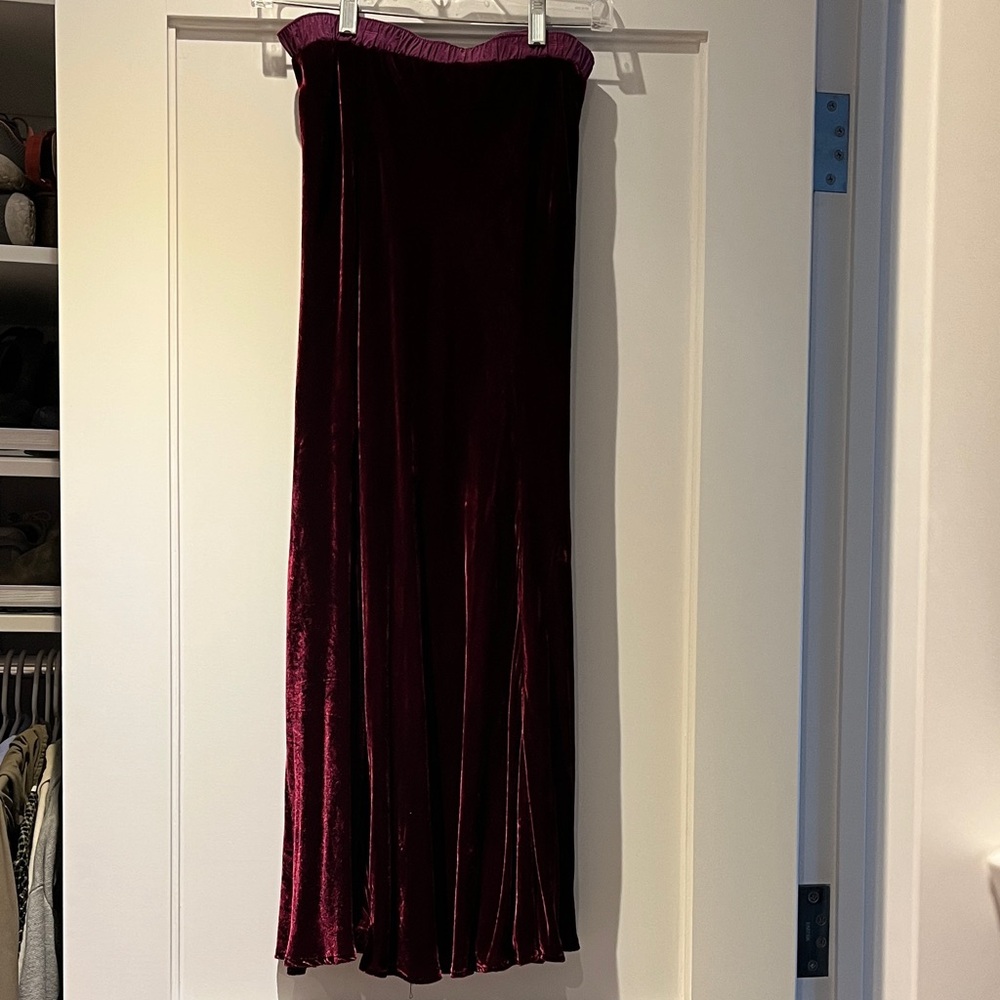 Luxurious Velvet Maxi Skirt in Deep Burgundy